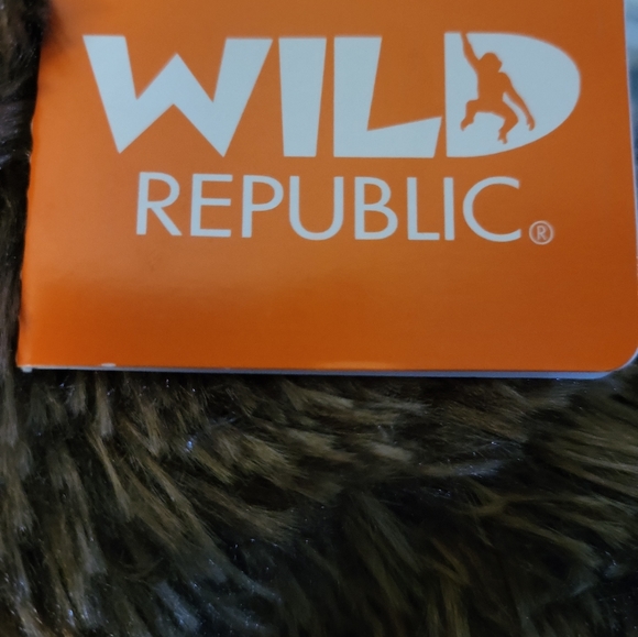 Wild Republic Grizzly Bear 12" Plush. Brand New w/ Tags. - Picture 4 of 10